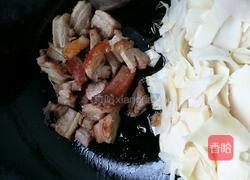 烧猪肉焖酸笋的做法图解6