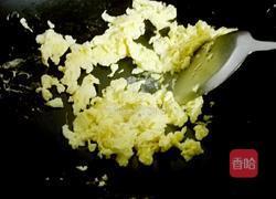 韭菜花炒鸡蛋的做法图解3