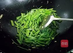 韭菜花炒鸡蛋的做法图解4