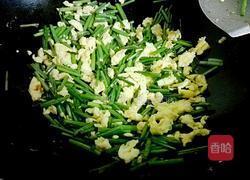 韭菜花炒鸡蛋的做法图解6