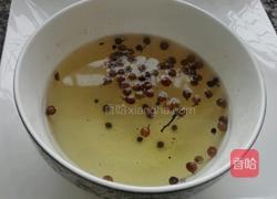 韭菜猪肉馄饨的做法图解2