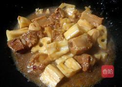 排骨炖莲藕的做法图解3