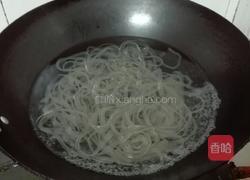 肉炒粉条的做法图解3