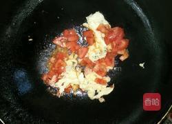 西红柿鸡蛋面片的做法图解3