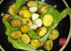 鸡腿板栗煲的做法图解2