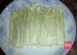 蒜香金针菇的做法图解1