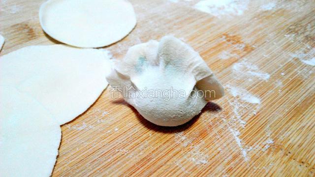 饺子包好了