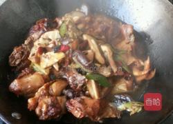 小鸡炖蘑菇的做法图解8