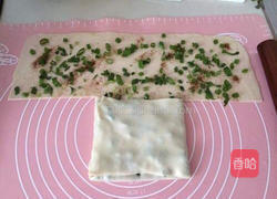 九层椒香葱花软饼的做法图解7