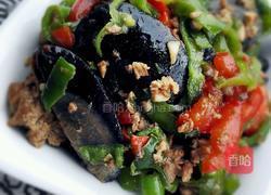 青红椒肉末炒皮蛋的做法图解6