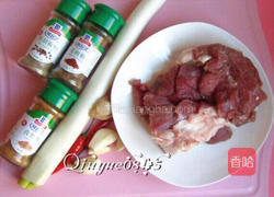 葱爆羊肉的做法图解1
