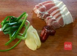 嫩尖咸肉鸭腿煲(腌笃鲜)的做法图解3