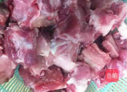 啤酒排骨的做法图解1