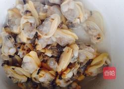 海鲜茼蒿豆腐汤的做法图解3