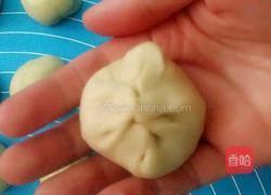 豆沙蛋黄酥的做法图解4