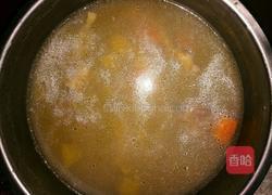 猪蹄肉莲藕汤的做法图解5