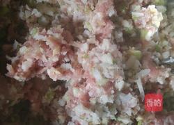 莲藕肉馅锅贴的做法图解8