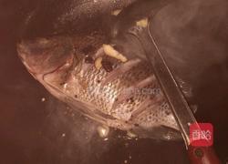 红烧鱼焖豆腐的做法图解3