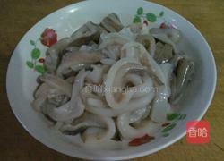 洋葱炒鱿鱼的做法图解1