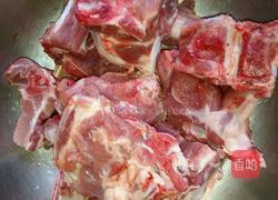 酱骨头的做法图解1