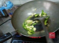 炒干红菌的做法图解5