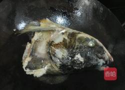 鱼头汤的做法图解1