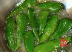 酱焖虎皮椒的做法图解2