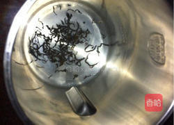 原味奶茶(豆浆机版)的做法图解1