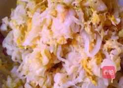 排骨烩酸菜的做法图解2