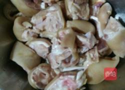 云豆烧猪蹄的做法图解3