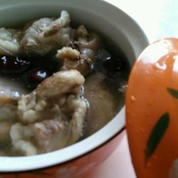 黄精煨肘