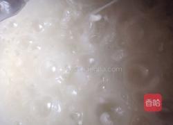 窝蛋牛肉粥的做法图解4