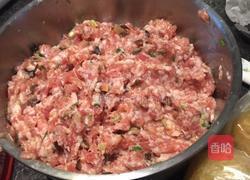 面筋裹肉的做法图解2