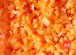 洋葱红萝卜猪肉饺子的做法图解2