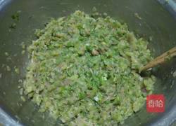 芹菜大肉馅饺子的做法图解8