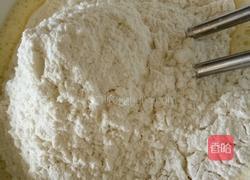 电饭煲自制蛋糕～的做法图解2