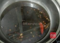 芹菜腐竹拌花生米的做法图解2