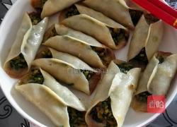 韭菜鸡蛋虾皮锅贴的做法图解12