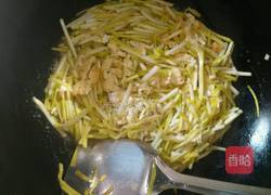 韭黄炒鸡蛋的做法图解6