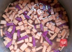 糯米姜糖黄紫薯淮山粥的做法图解3