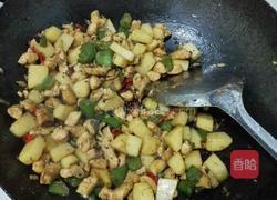 土豆炒鸡胸肉的做法图解8