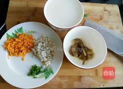 鲜虾南瓜蘑菇粥的做法图解2