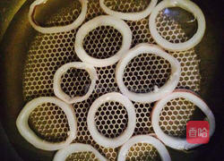 黄金鱿鱼圈的做法图解2