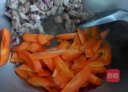 青瓜胡萝卜炒肉的做法图解6