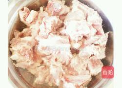 排骨萝卜汤的做法图解1