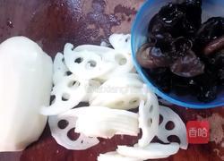 糖醋藕片的做法图解1