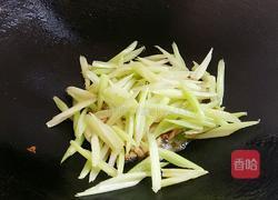 芹菜炒瘦肉的做法图解6