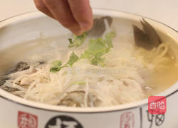 萝卜丝炖鲫鱼汤的做法图解8
