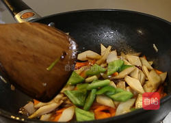 杏鲍菇炒胡萝卜的做法图解7