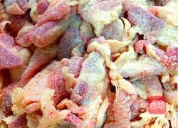 和大家分享酱香粉蒸五花肉的做法!的做法图解7